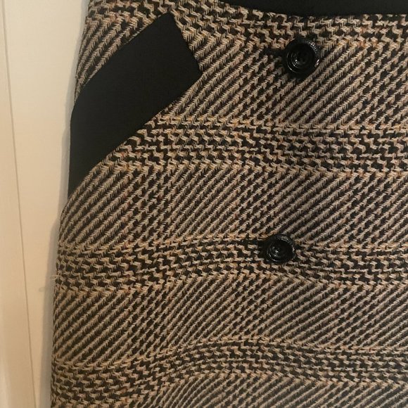 Karen Millen 100% Wool Mini Skirt Size US 6 - Picture 4 of 9